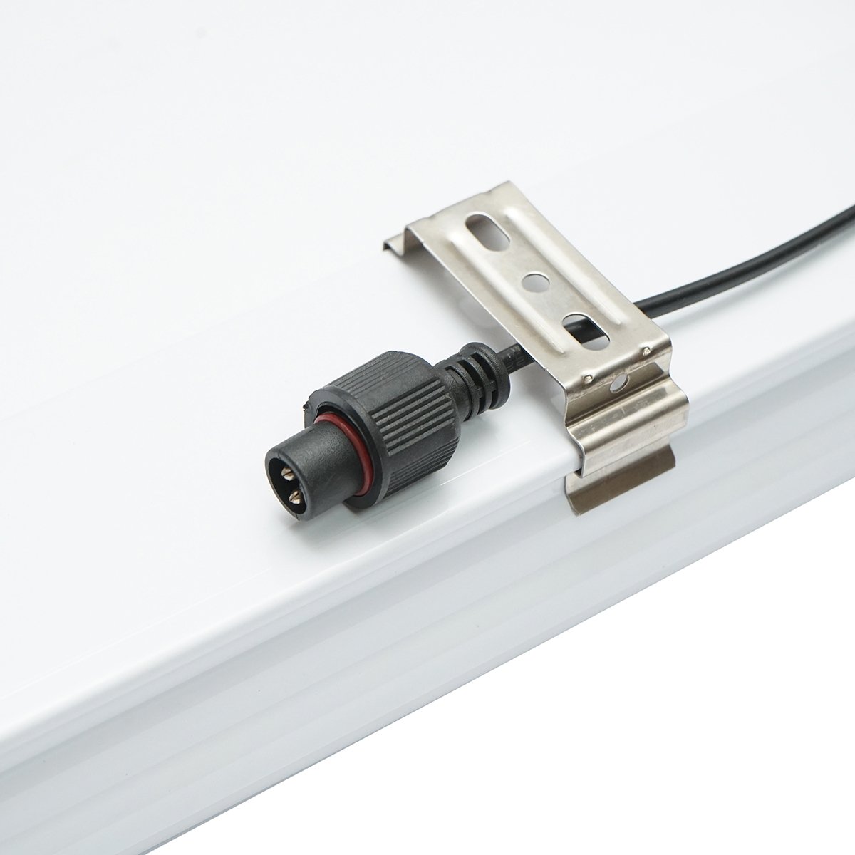 Lampa LED 300W, 6500K cu panou solar policristalin, telecomanda si acumulator 7200mAh IP20 Breckner Germany